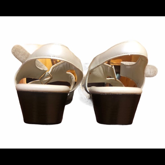 SAS Suntimer Heel Strap sandal/ like new - Picture 4 of 12